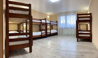 Хостелы Forsage Hostel Ужгород Спальное место на двухъярусной кровати в общем номере для мужчин и женщин-4